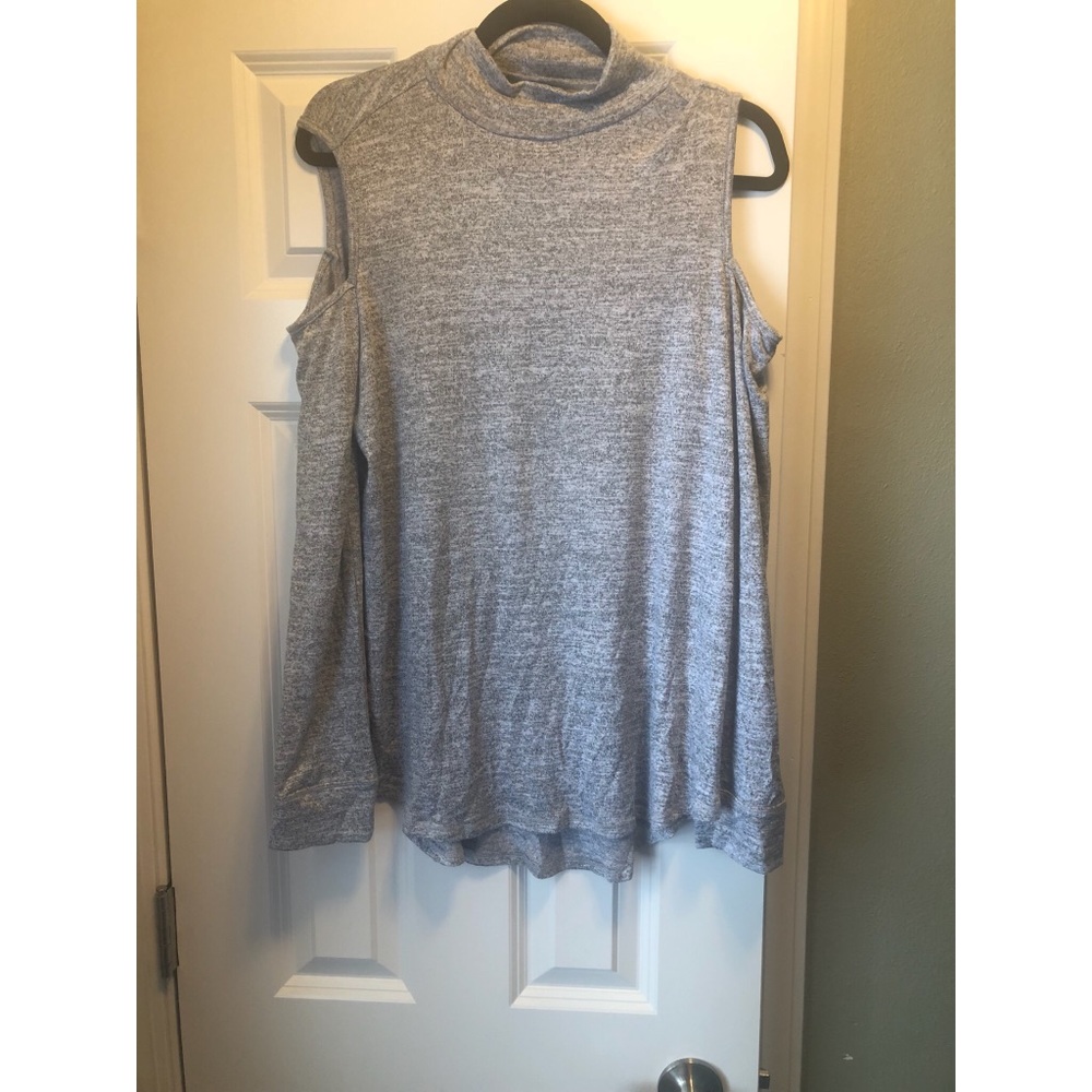 ladies cold shoulder top
